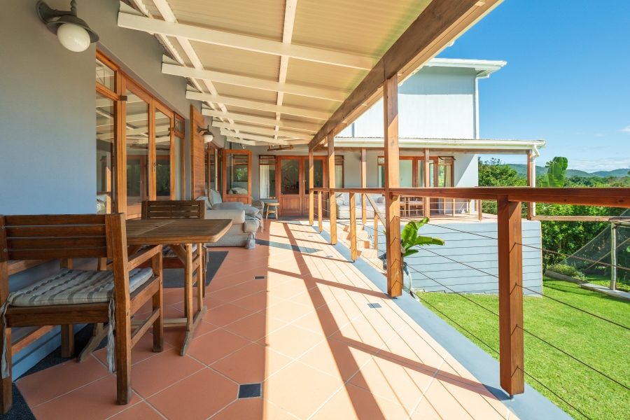 7 Bedroom Property for Sale in Hunters Home Western Cape